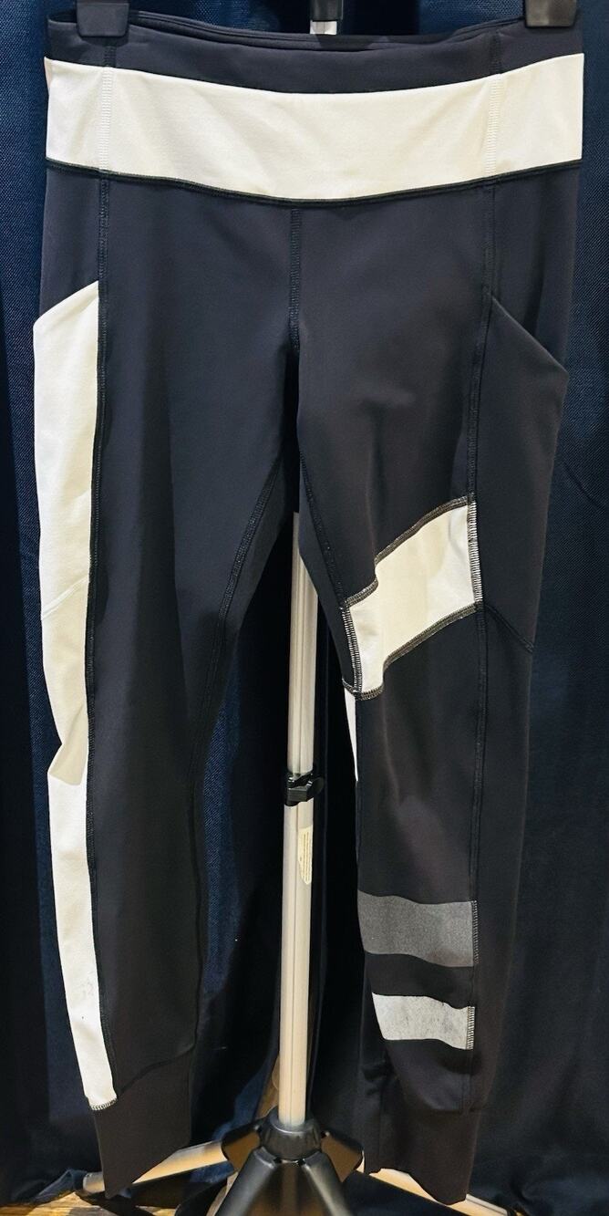 Lululemon Speed Tight II Black/White Leggings Women's size 4